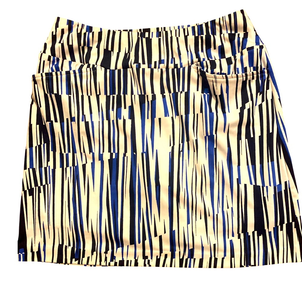 Tail Black White and Blue Striped Skort - S white blue black , poly spandex